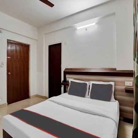 B Six Hotel Бенґалуру Екстер'єр фото
