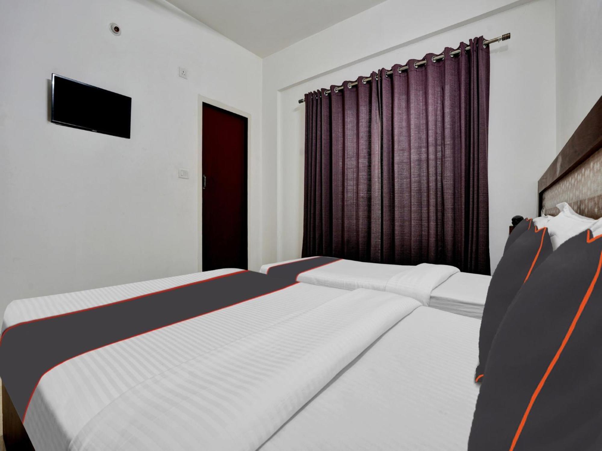 B Six Hotel Бенґалуру Екстер'єр фото