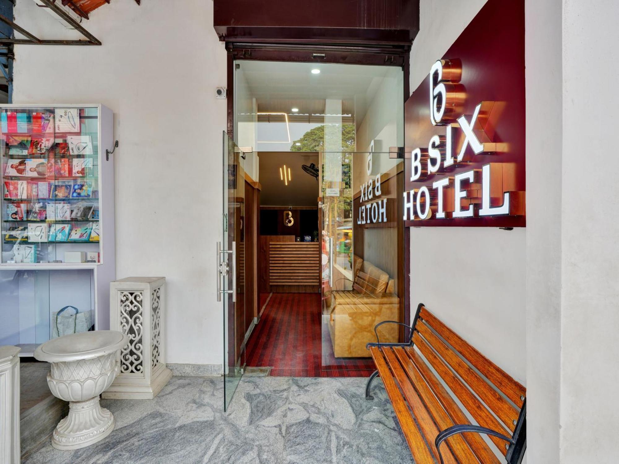 B Six Hotel Бенґалуру Екстер'єр фото
