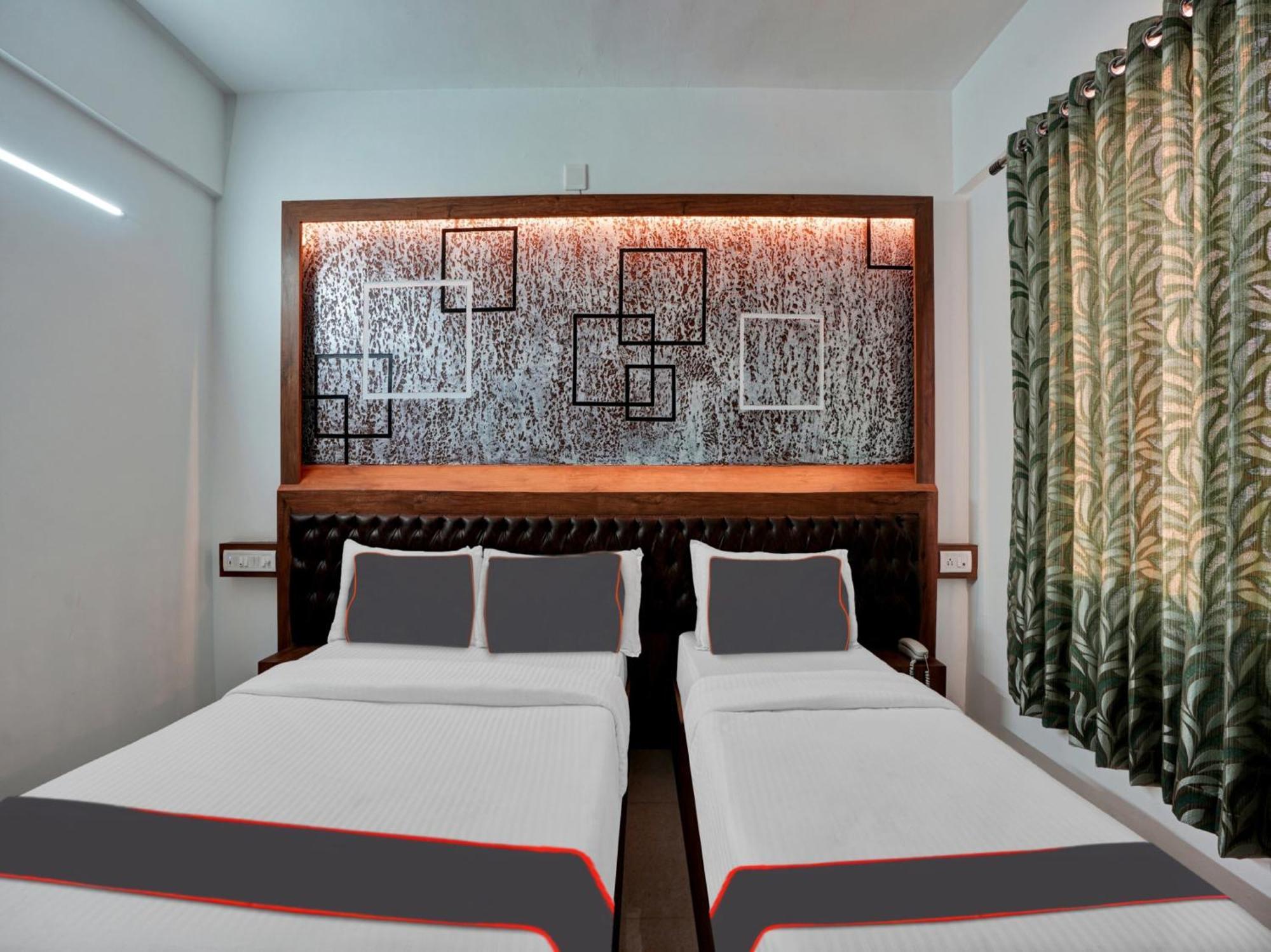 B Six Hotel Бенґалуру Екстер'єр фото