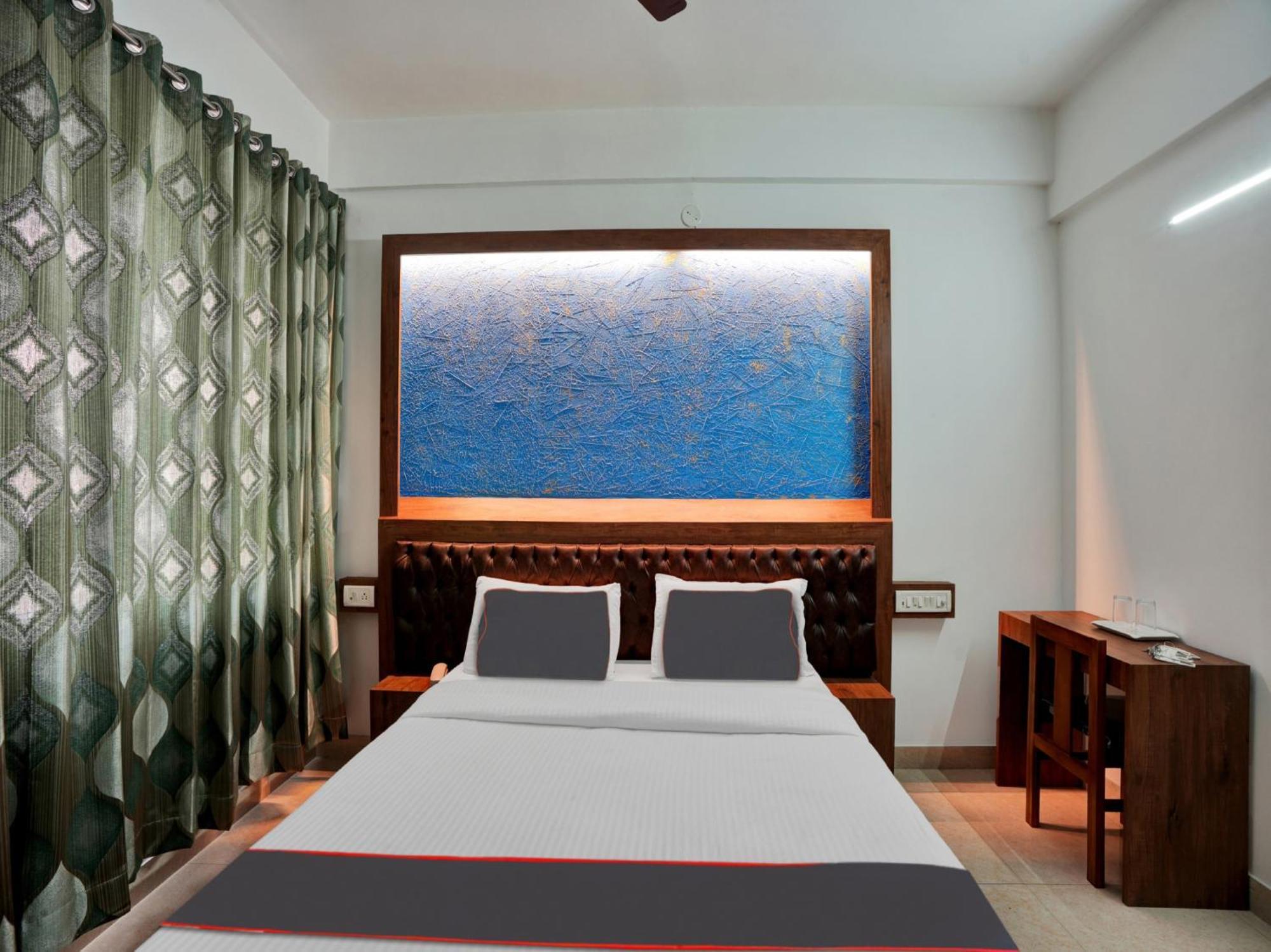 B Six Hotel Бенґалуру Екстер'єр фото