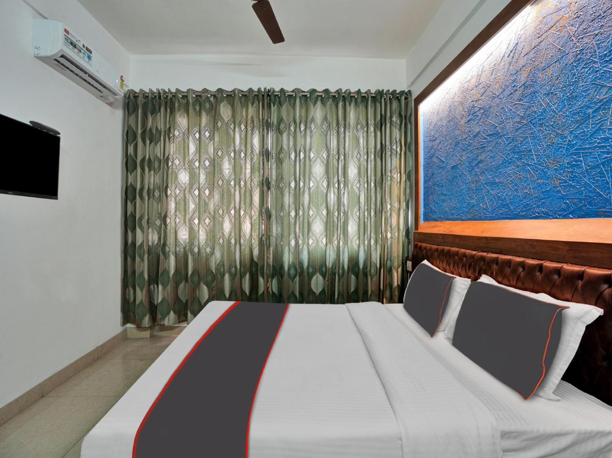 B Six Hotel Бенґалуру Екстер'єр фото